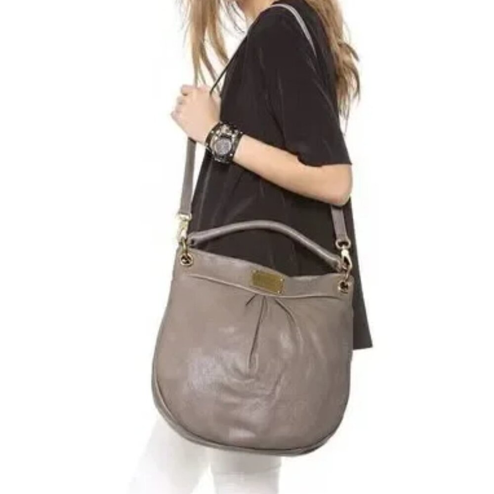 MARC BY MARC JACOBS Q HILLIER TAN LEATHER CONVERTIBLE HANDBAG